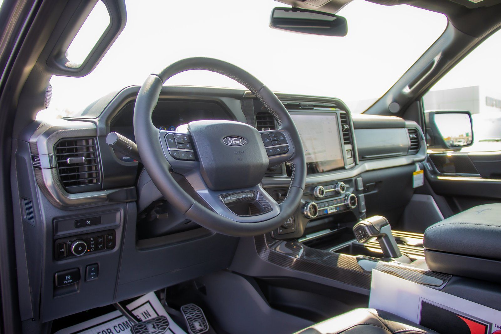 2025 Ford F-150 Lariat - Photo 14