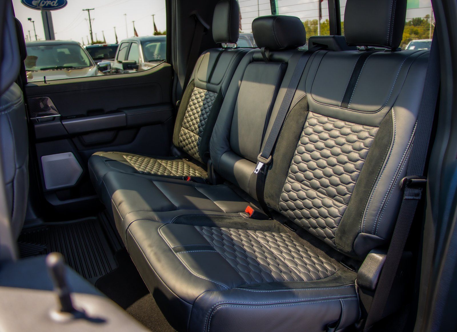 2025 Ford F-150 Lariat - Photo 17