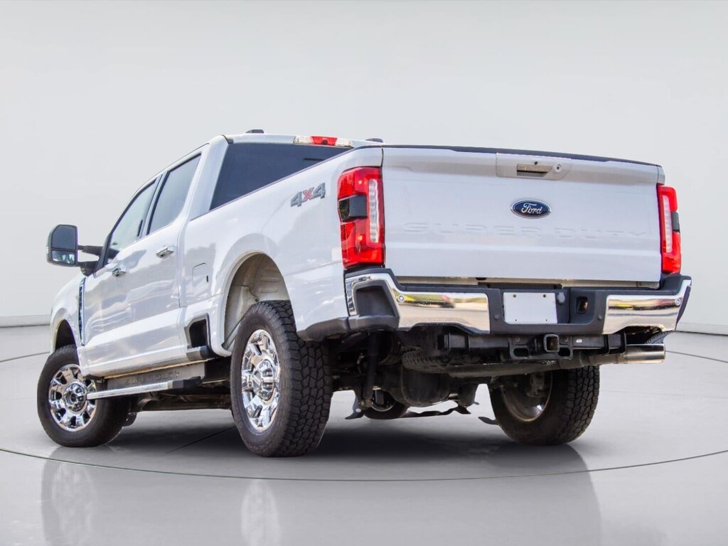 Used 2023 Ford Super Duty F-250 Lariat Truck
