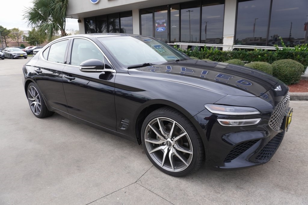 2023 GENESIS G70 Standard's photo