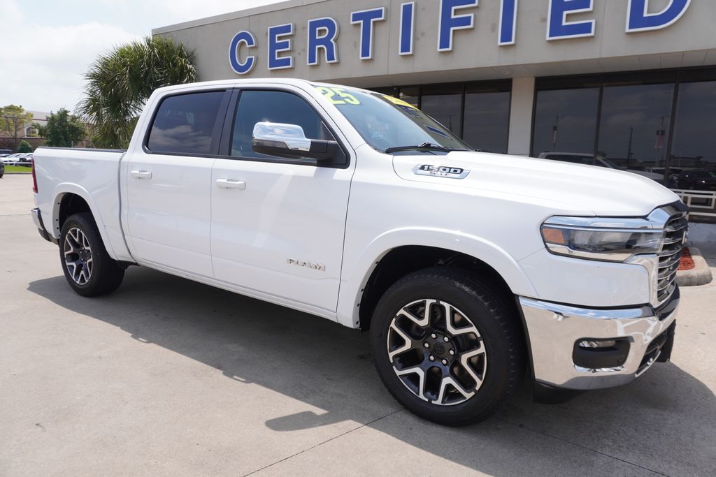 2025 RAM 1500 Laramie 4x4 Crew Cab 5'7's photo