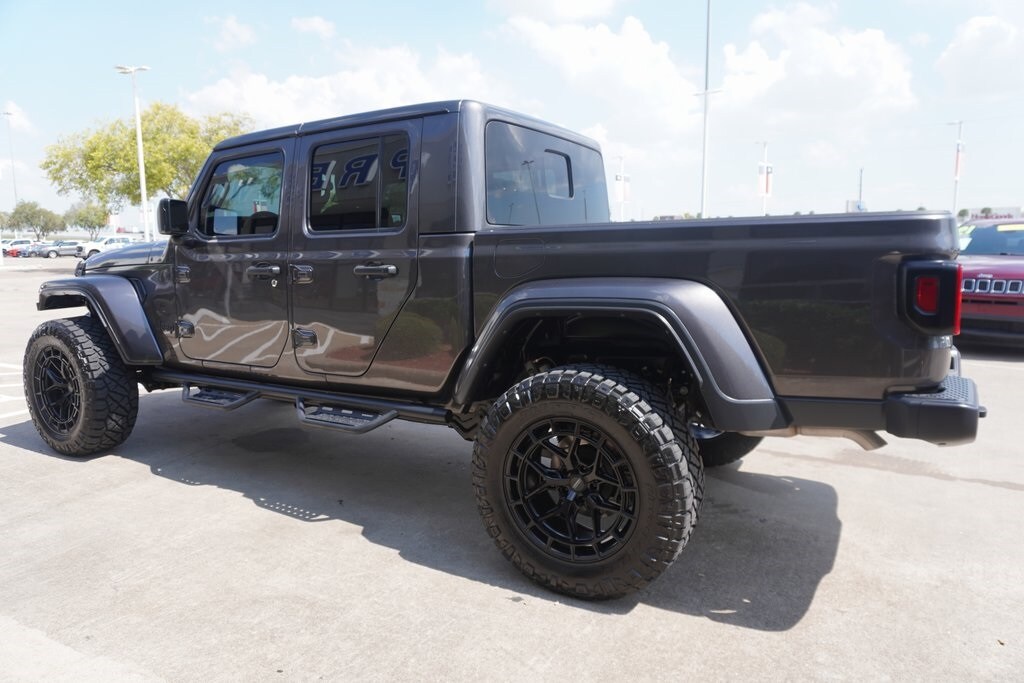 2024 Jeep Gladiator Sport photo 4