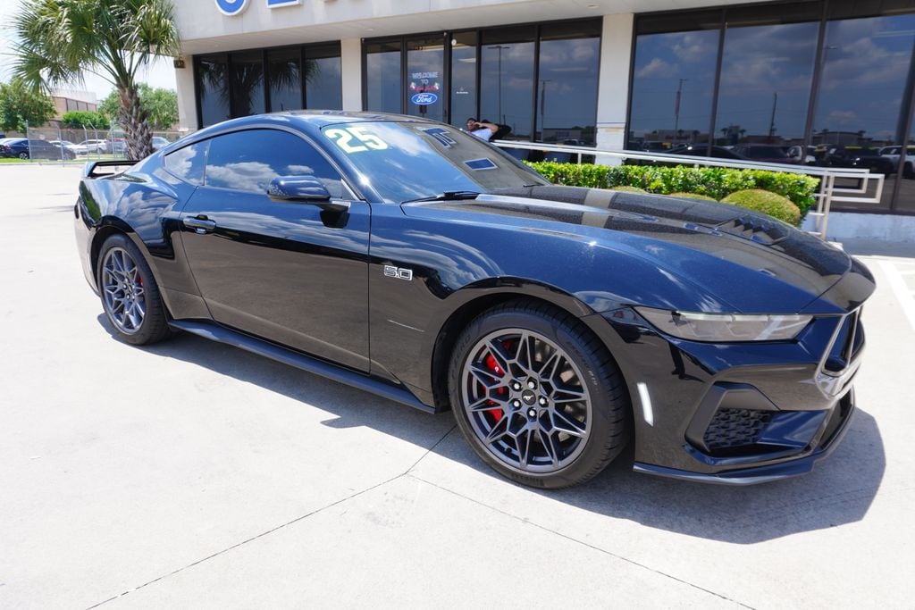 2025 Ford Mustang GT Premium Fastback's photo