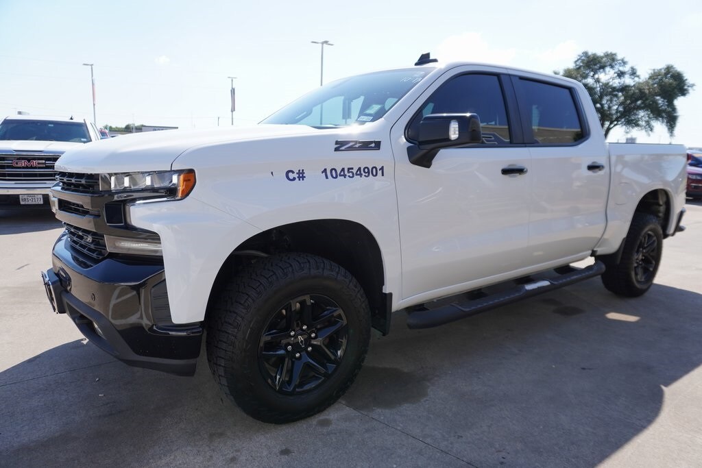 2021 Chevrolet Silverado 1500 LT Trail Boss photo 3