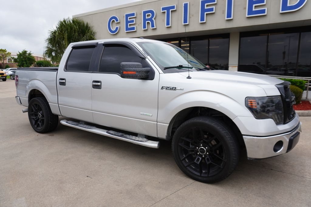 2012 Ford F-150 XLT SuperCrew 145-in's photo
