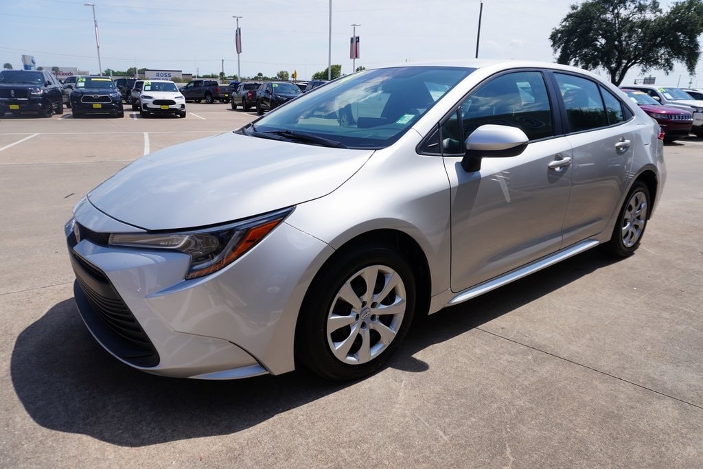 Used 2024 Toyota Corolla LE Sedan