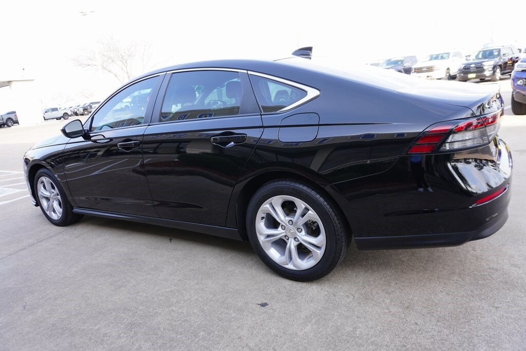 Used 2025 Honda Accord LX Sedan