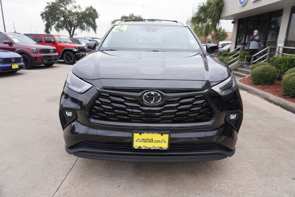 Used 2024 Toyota Highlander LE SUV