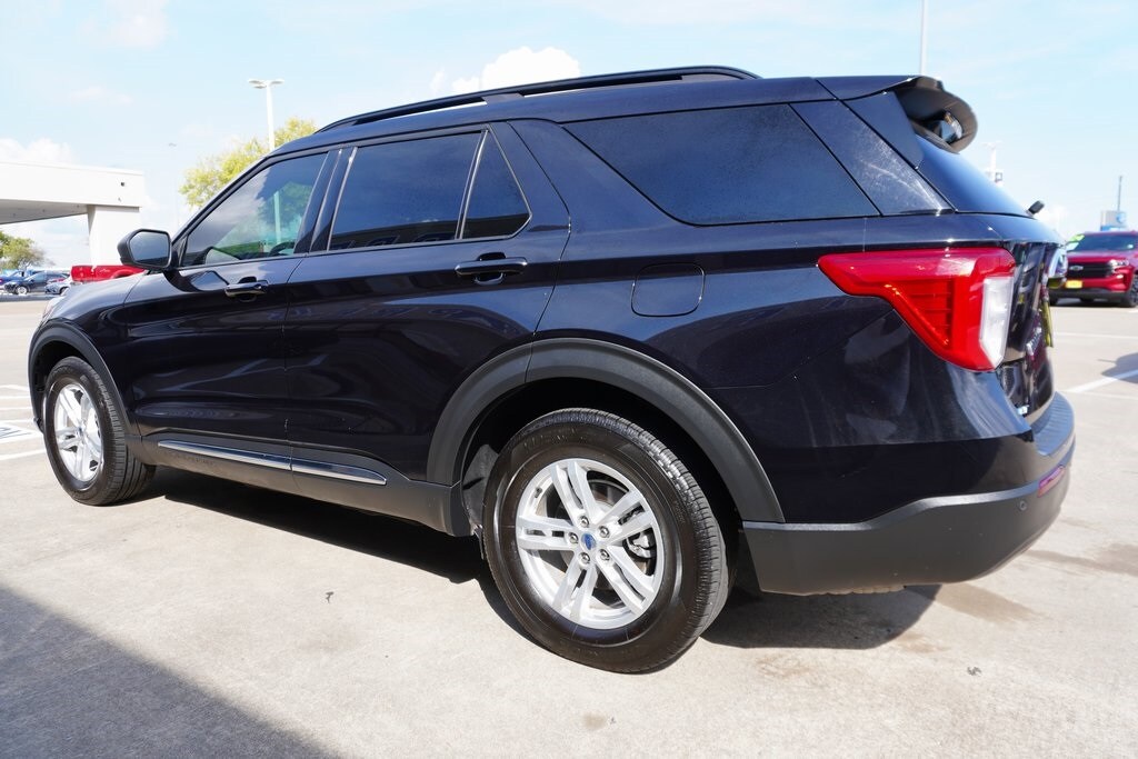 2024 Ford Explorer XLT photo 3