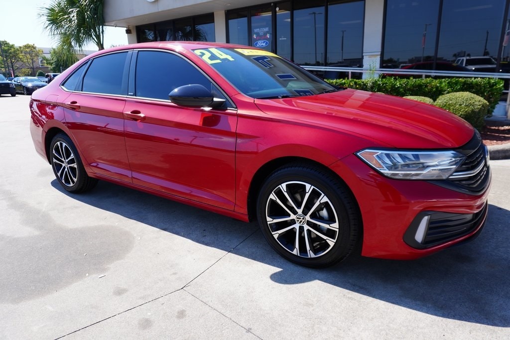 2024 Volkswagen Jetta Sport's photo