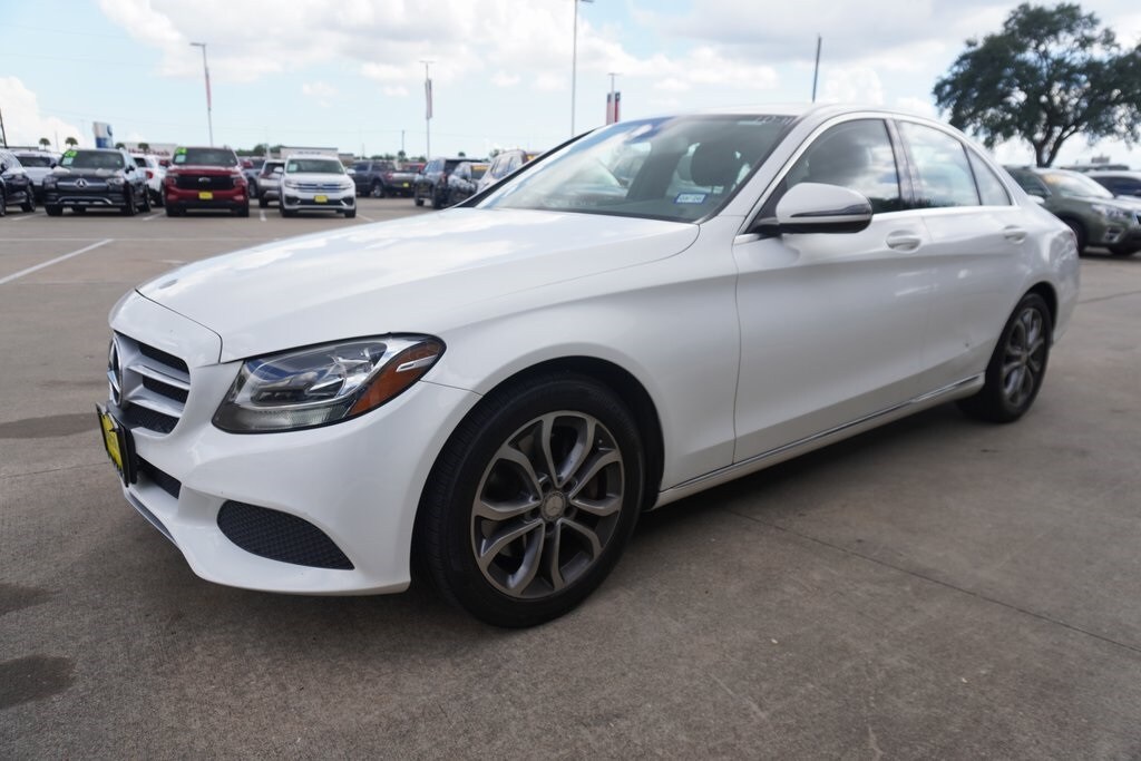 2016 Mercedes Benz C 300 Sedan photo 3