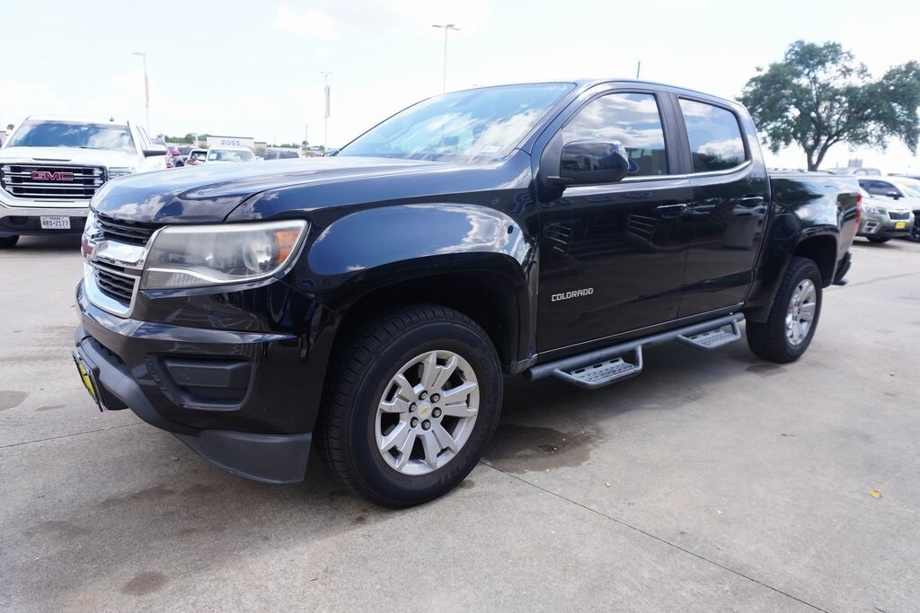 2019 Chevrolet Colorado LT photo 3