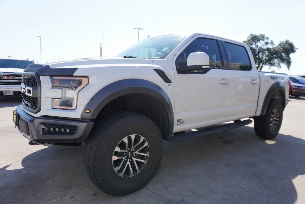 2019 Ford F-150 Raptor photo 3