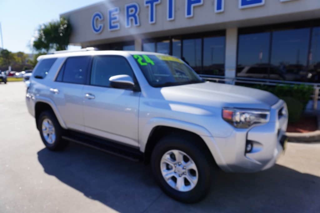 2024 Toyota 4Runner SR5's photo