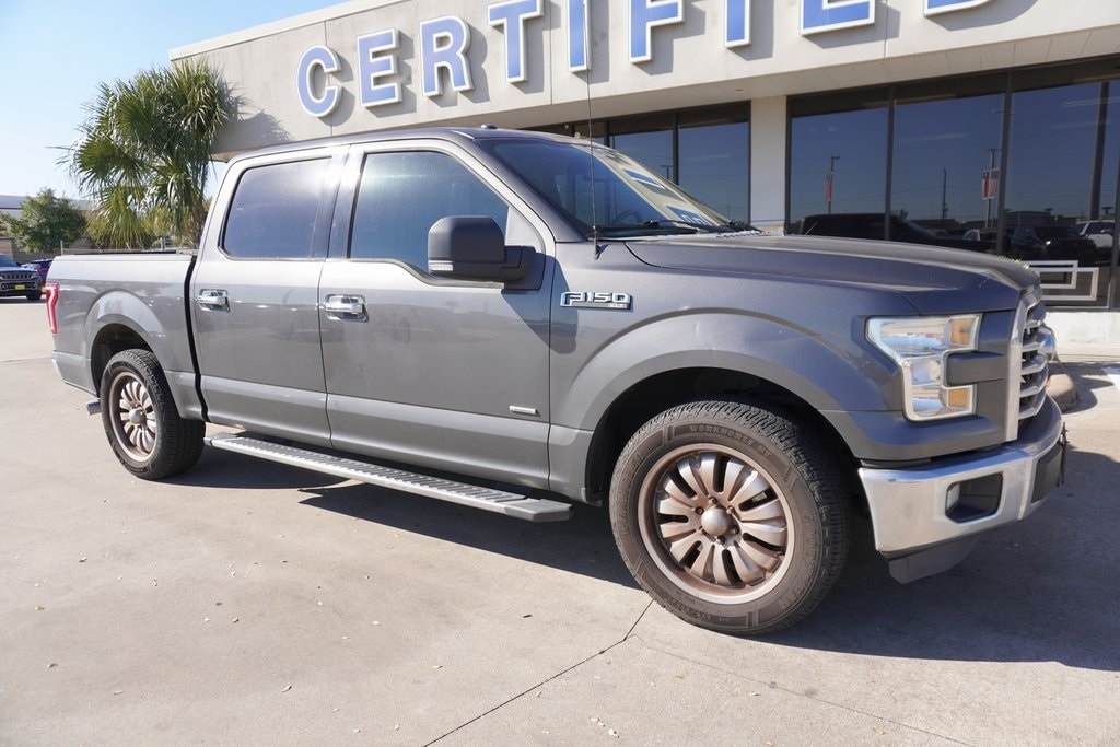 2015 Ford F-150 XLT's photo
