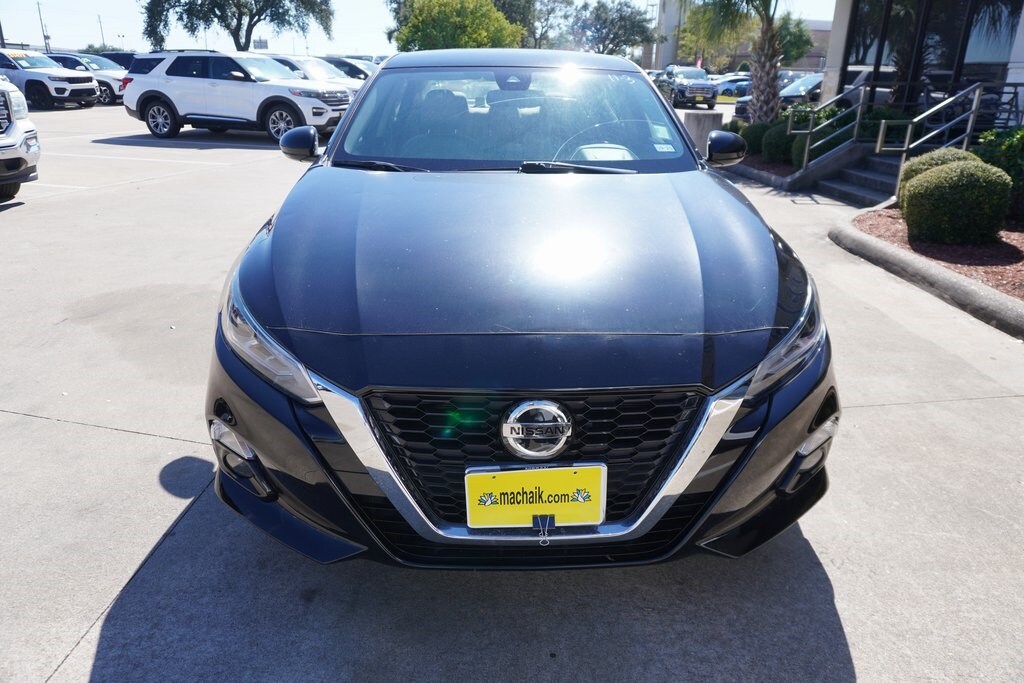 2019 Nissan Altima 2.5 SV photo 2