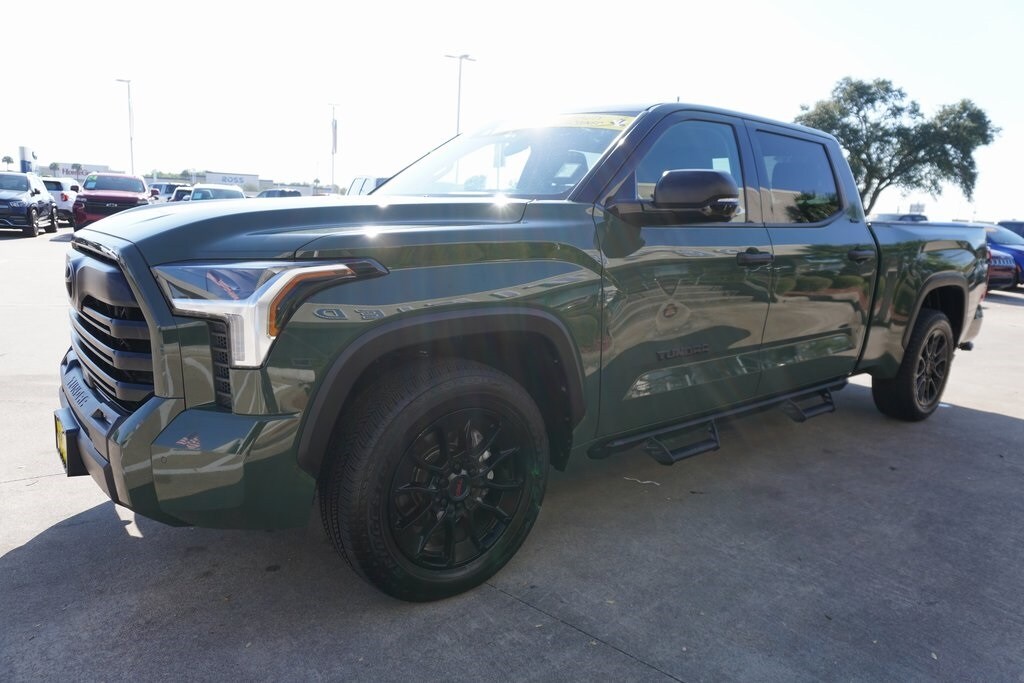 2023 Toyota Tundra SR5 photo 3