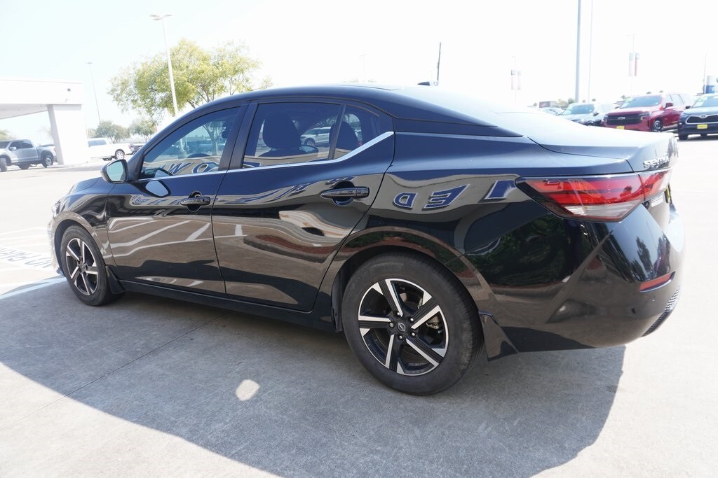 2024 Nissan Sentra SV photo 2
