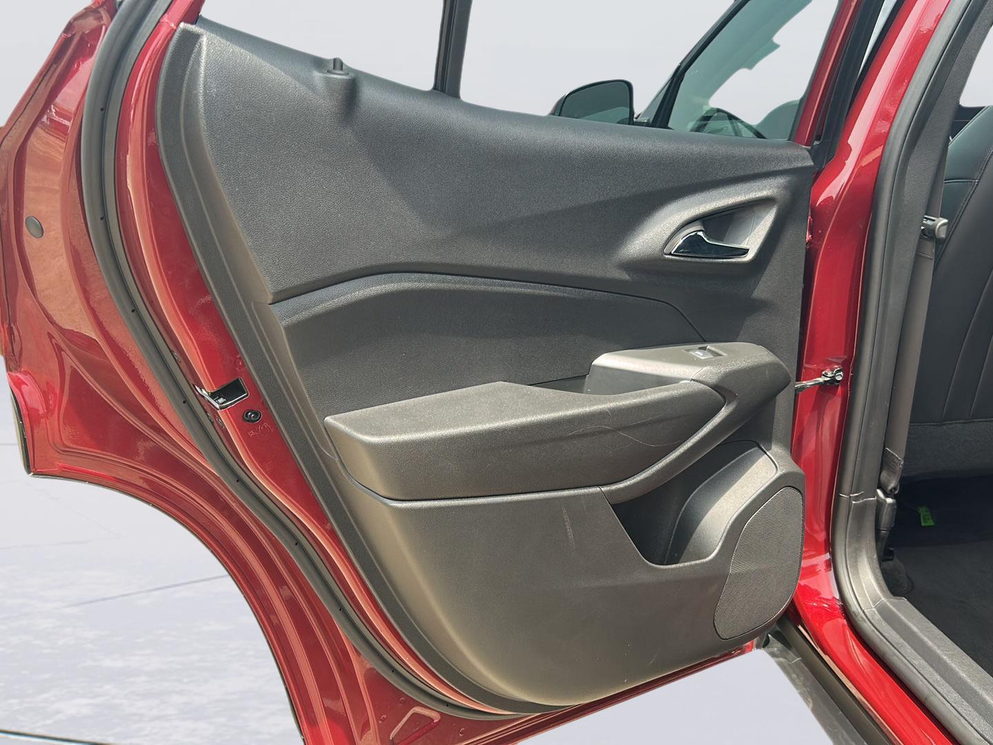 2025 Chevrolet Trax LT - Photo 20