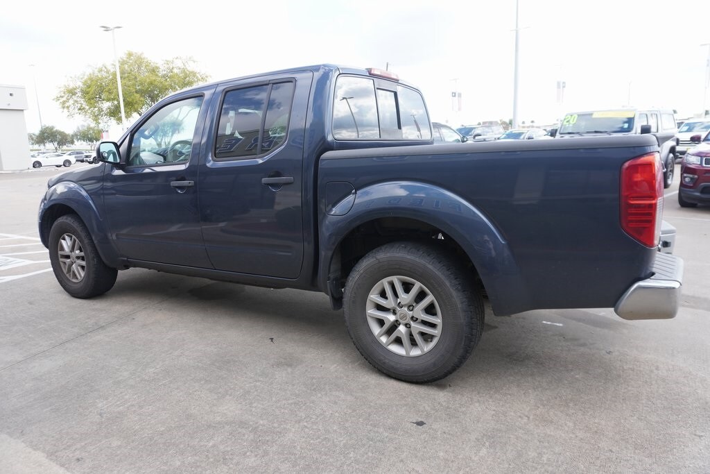2015 Nissan Frontier SV photo 4