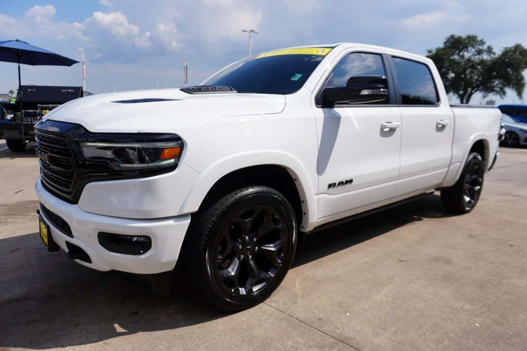 2022 Ram 1500 Limited photo 3