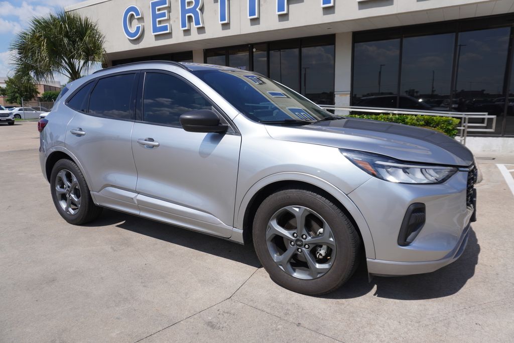 2023 Ford Escape