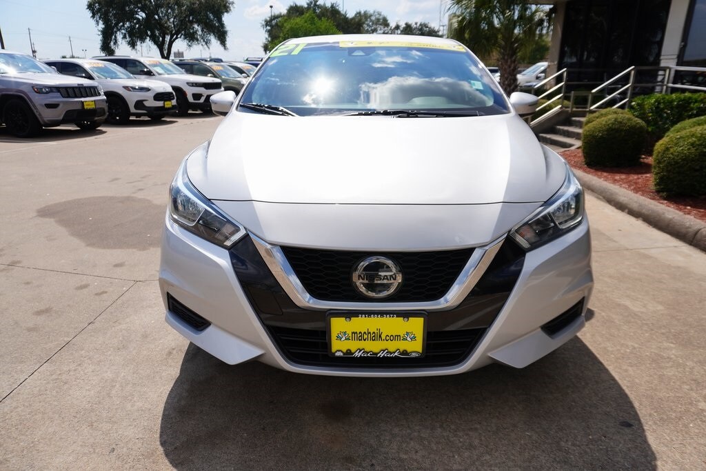 2021 Nissan Versa 1.6 SV photo 2