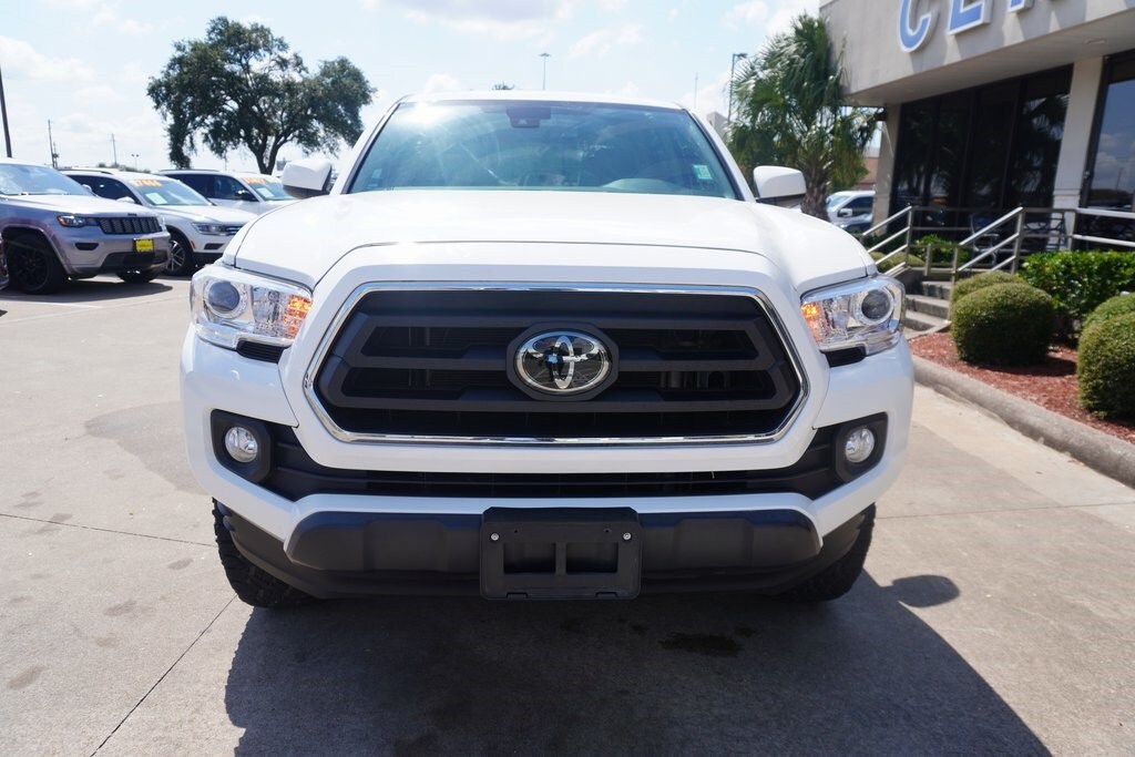 2023 Toyota Tacoma SR5 photo 2