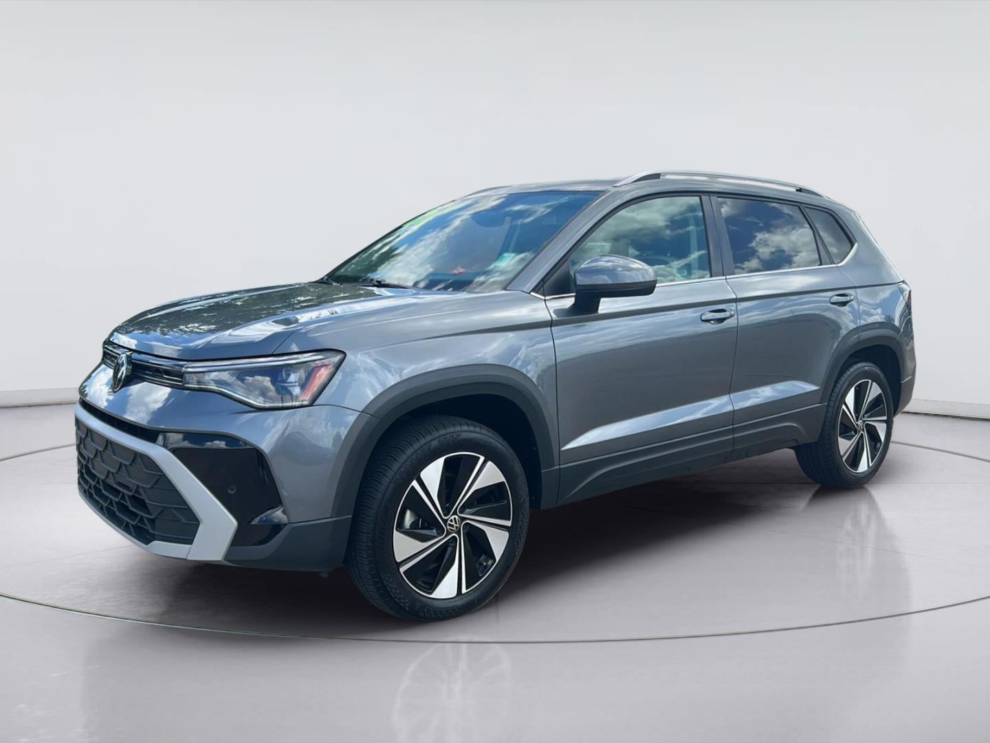 2025 Volkswagen Taos