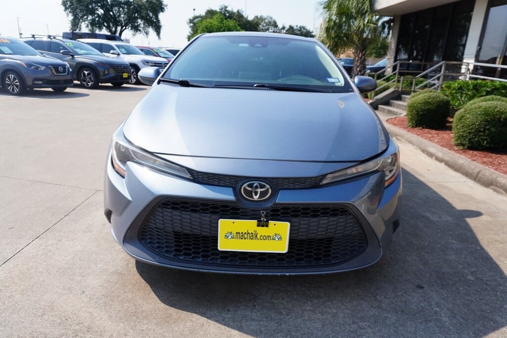 2020 Toyota Corolla LE photo 2