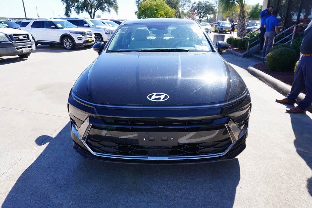 2024 Hyundai Sonata SEL photo 2