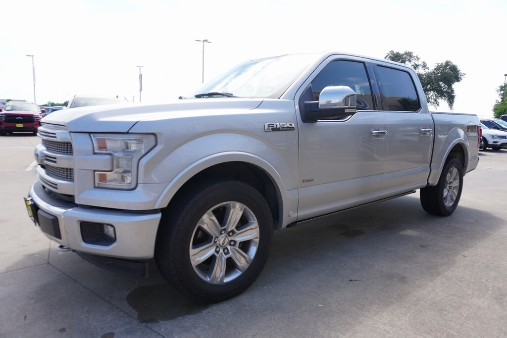 2017 Ford F-150 Platinum photo 3