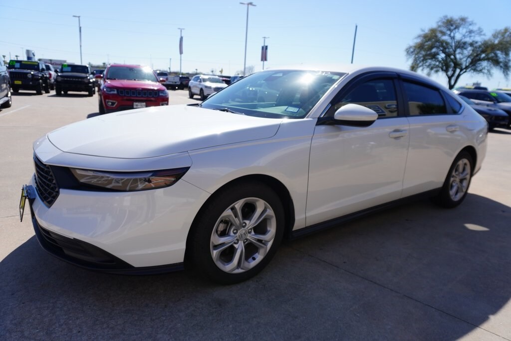 Used 2025 Honda Accord LX Sedan