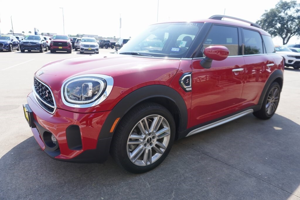 2024 Mini Cooper Signature photo 2
