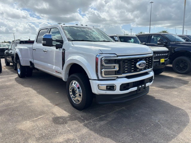 2026 Ford F-450 Crew Cab 