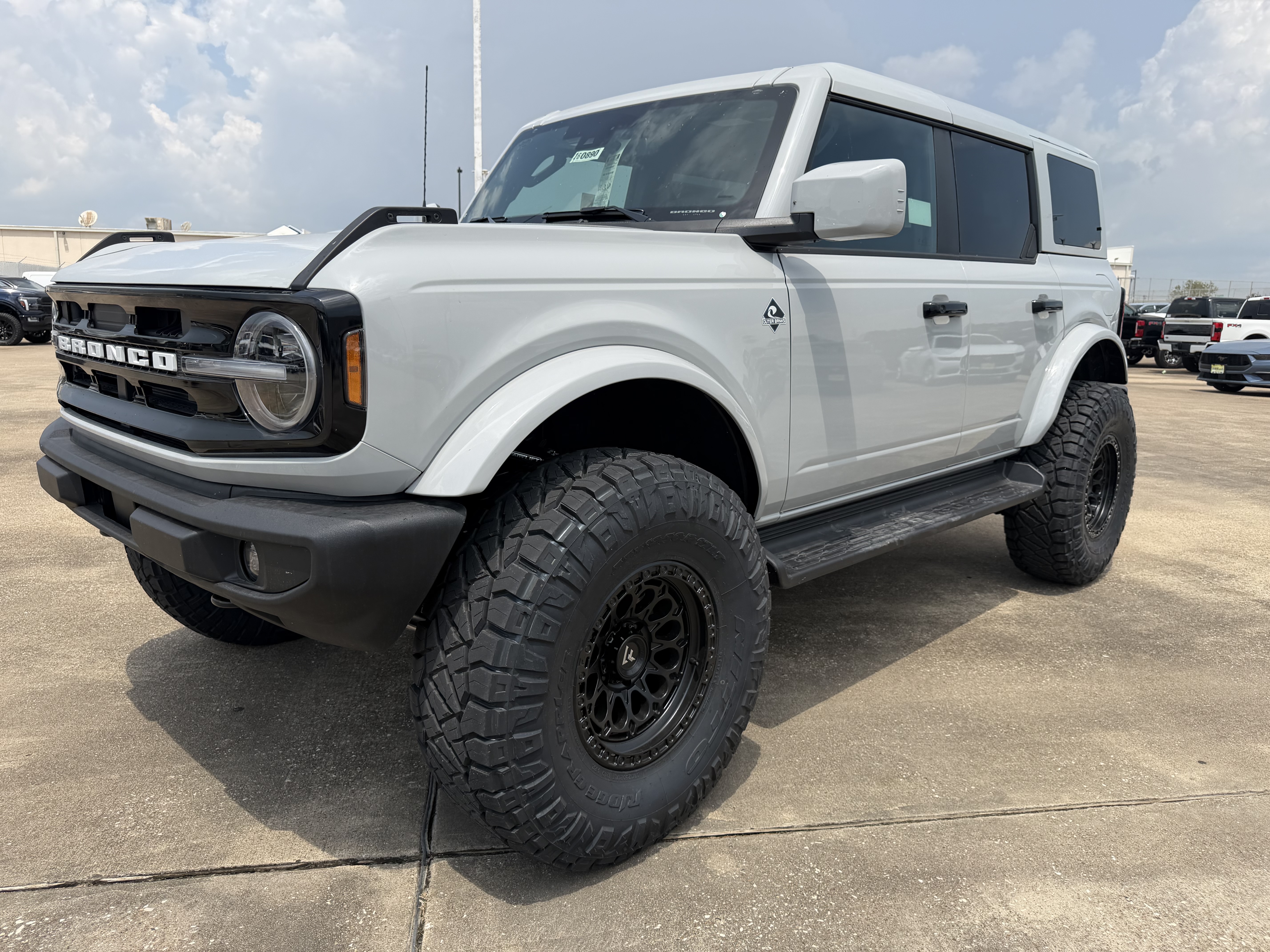 2026 Ford Bronco Outer Banks SUV