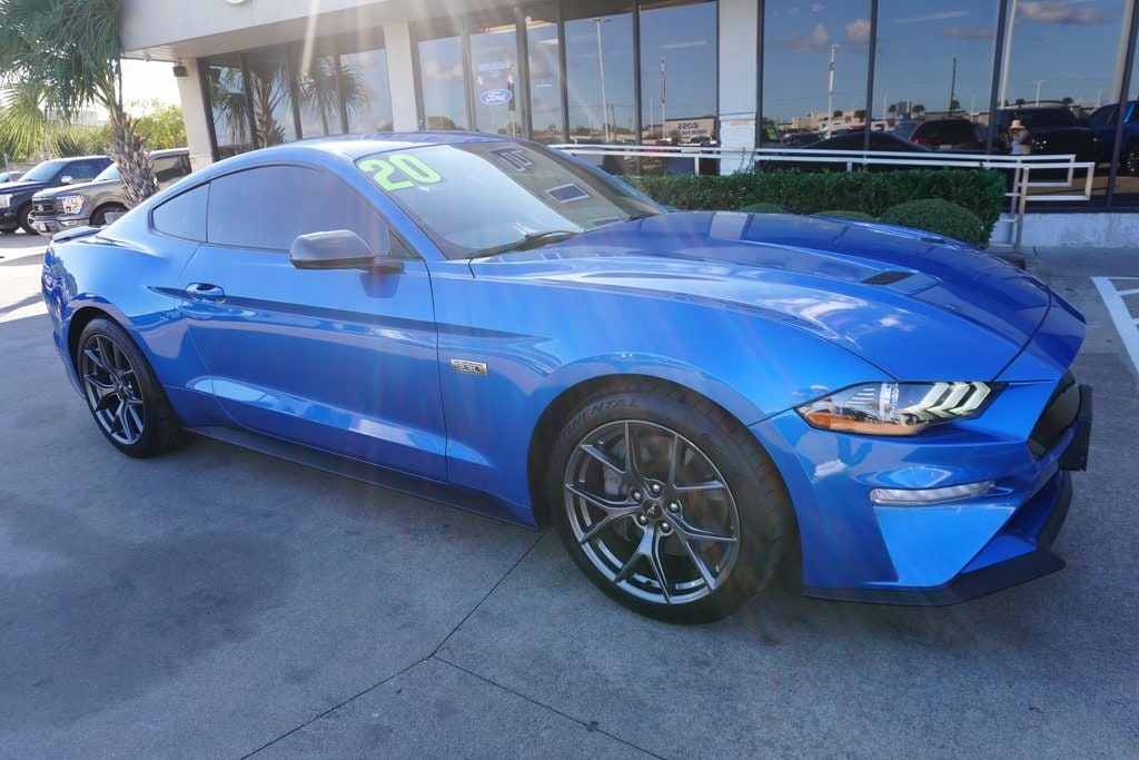 2020 Ford Mustang Coupe 