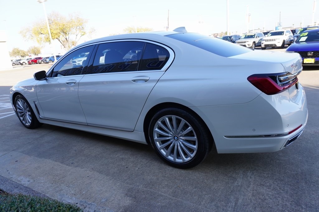 Used 2022 BMW 7 Series 740i Sedan
