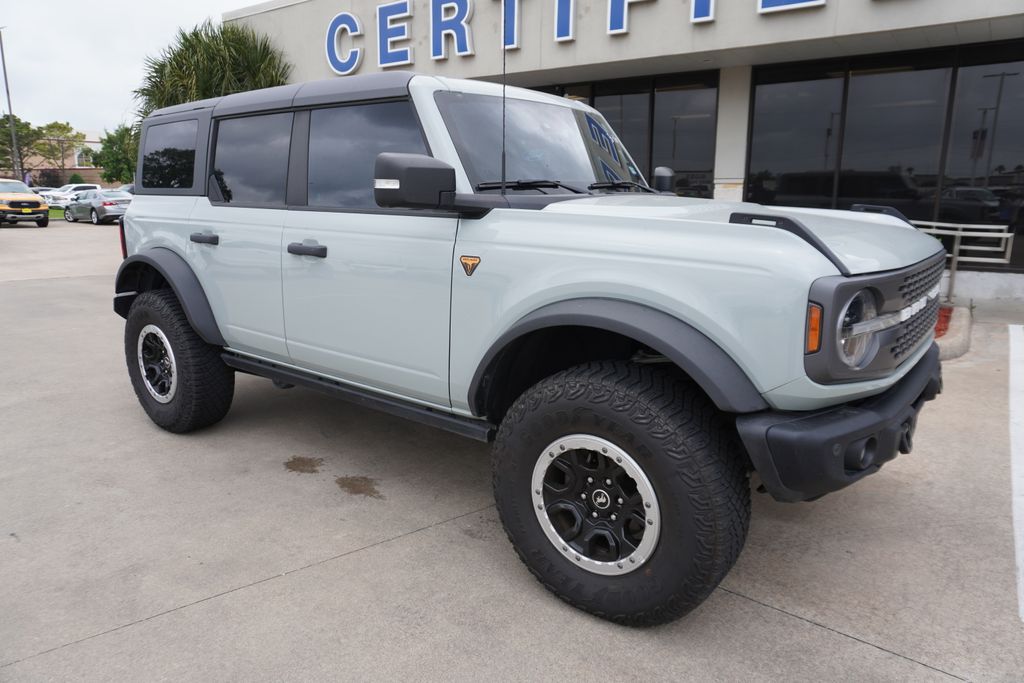2023 Ford Bronco Badlands 4x4's photo