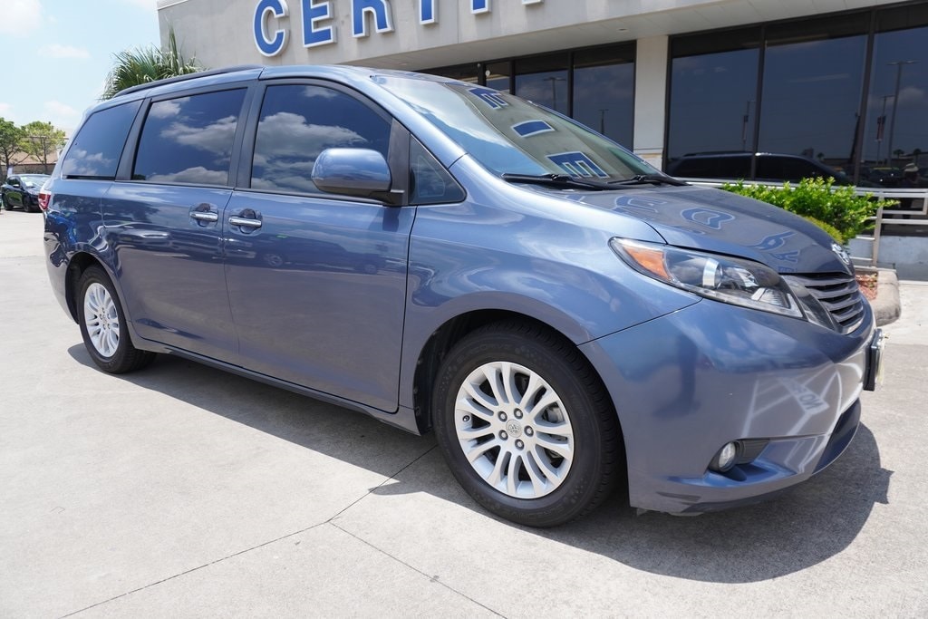 2016 Toyota Sienna