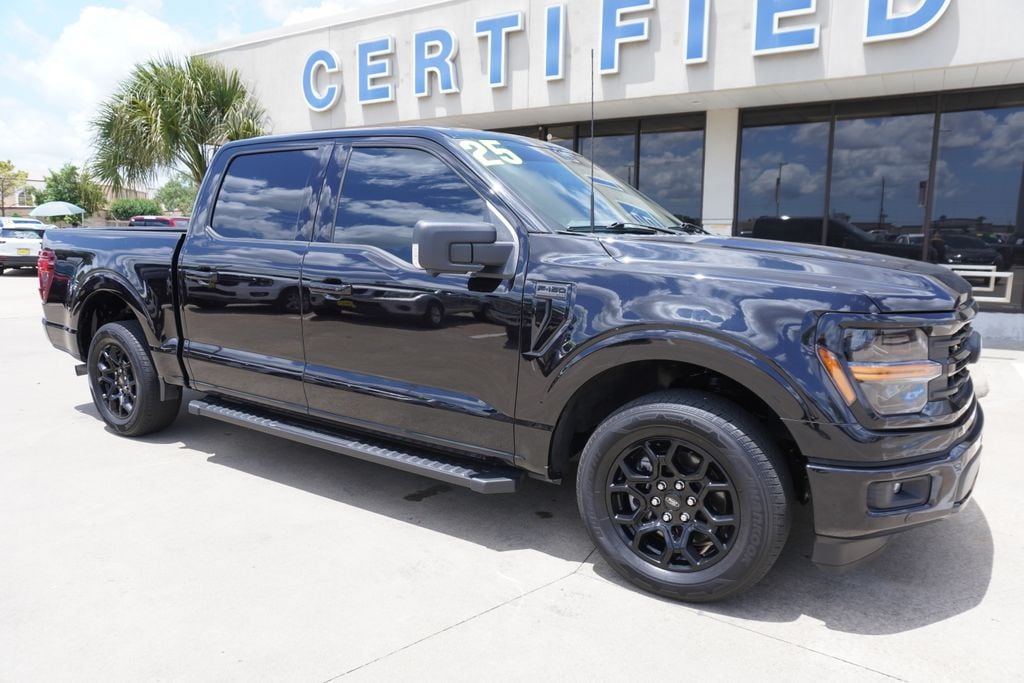 2025 Ford F-150 XLT Truck