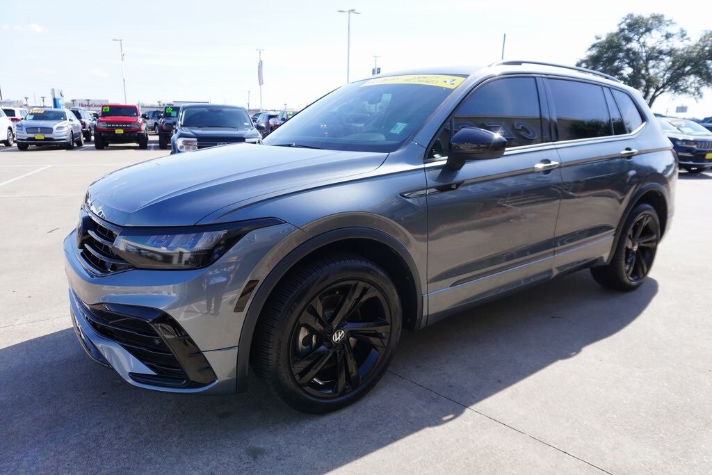 Used 2024 Volkswagen Tiguan 2.0T SE R-Line Black SUV