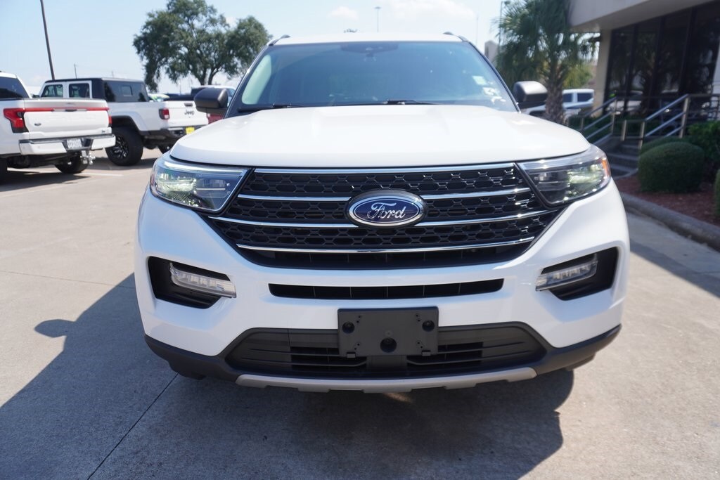 2022 Ford Explorer XLT photo 2