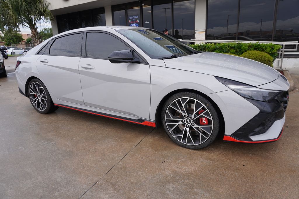 2022 Hyundai Elantra 2.0 N's photo