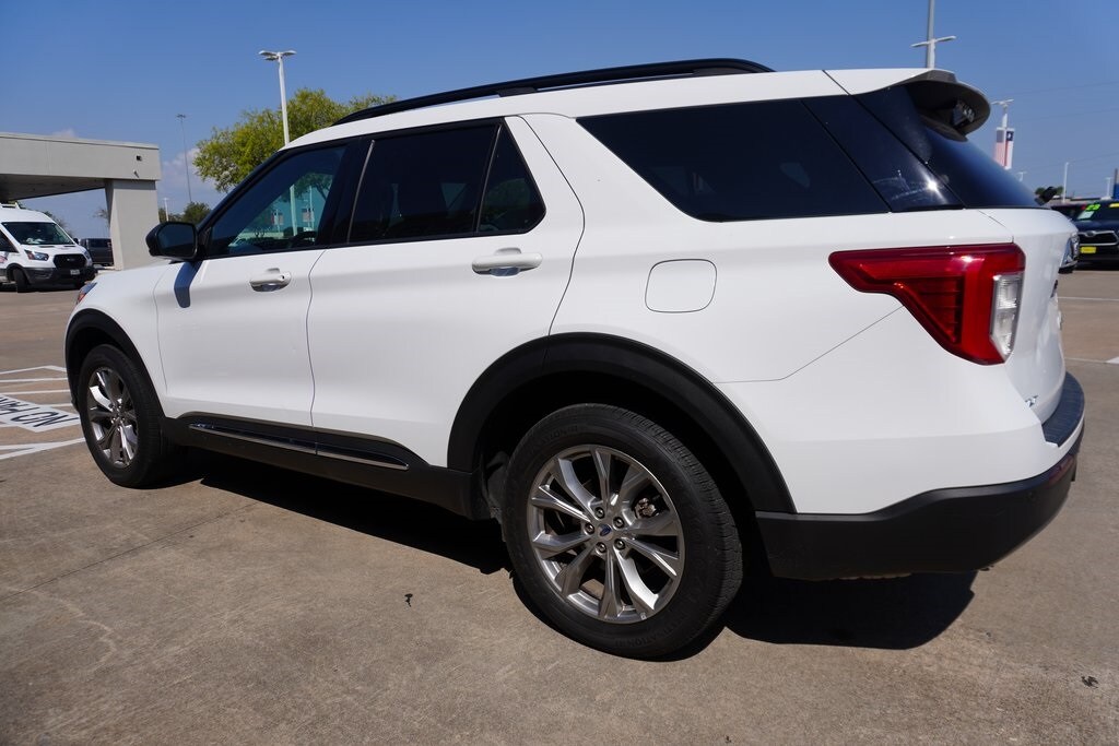 2022 Ford Explorer XLT photo 4