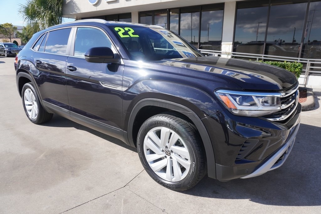 Used 2022 Volkswagen Atlas Cross Sport 3.6L V6 SE w/Technology SUV