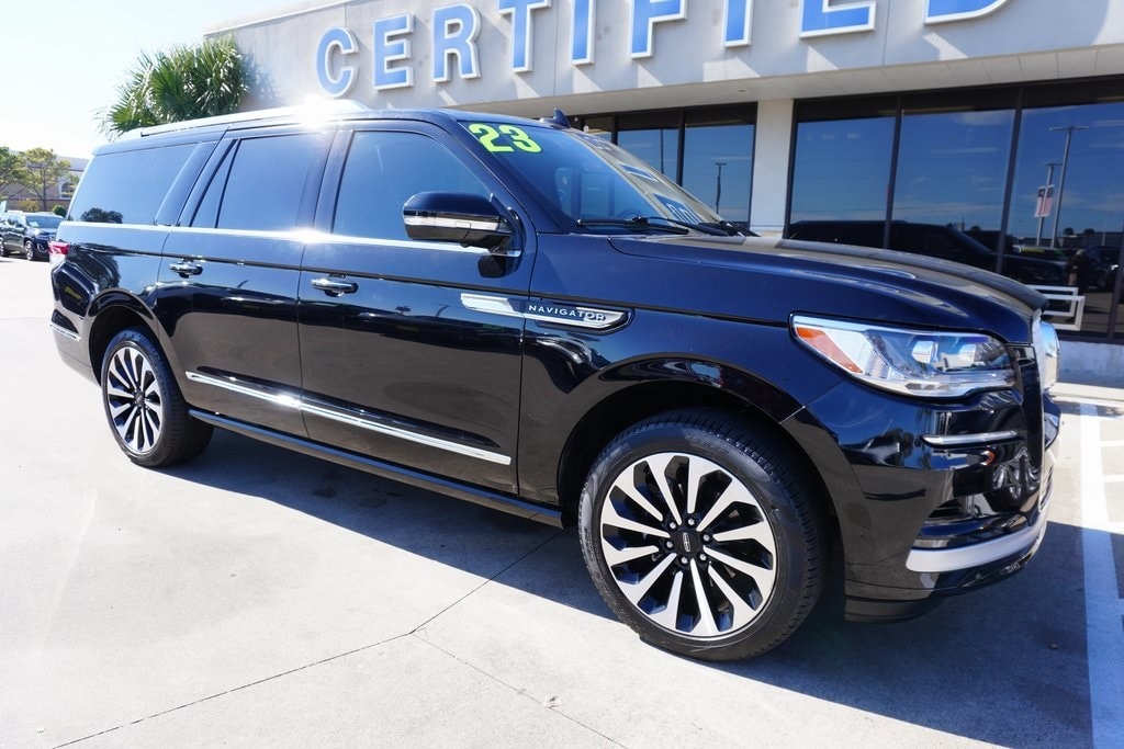2023 Lincoln Navigator Reserve L's photo