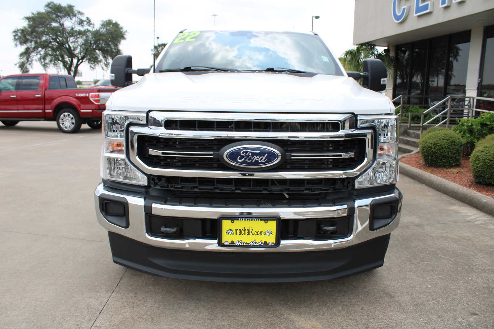 Used 2022 Ford F-250 Super Duty XLT with VIN 1FT7W2BTXNEF06879 for sale in Pasadena, TX