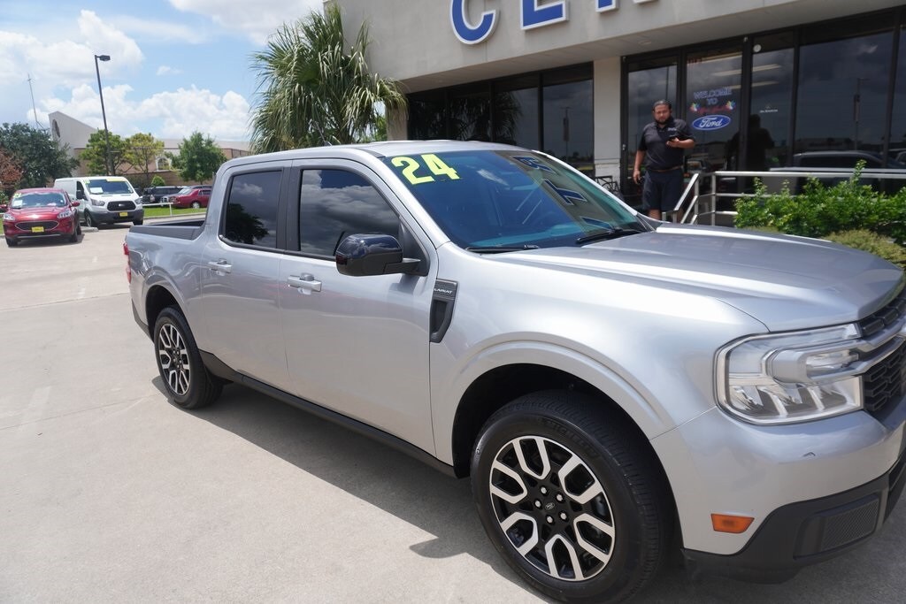 2024 Ford Maverick Lariat photo 2