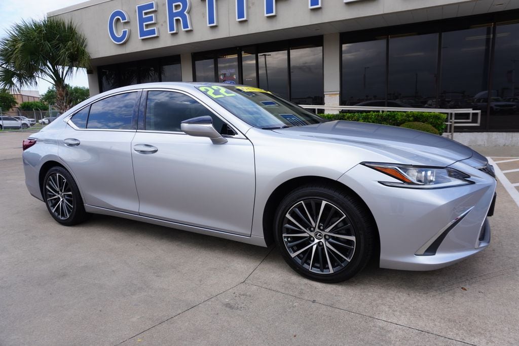 2022 Lexus ES 350 350's photo